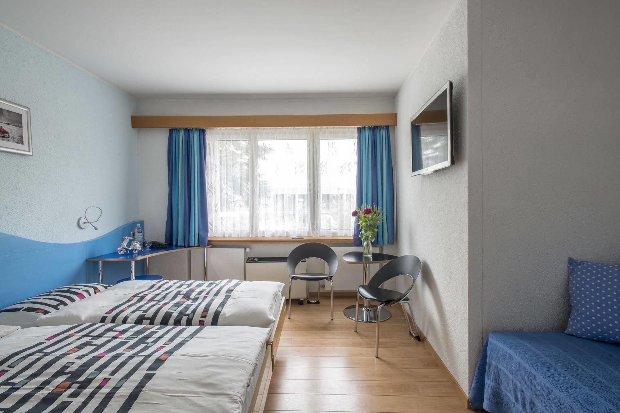 Hotel Vezia 3*